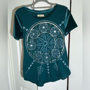 Hollister Women Geometric Short Velvet Sleeve T-Shirt Green Size M  AA17